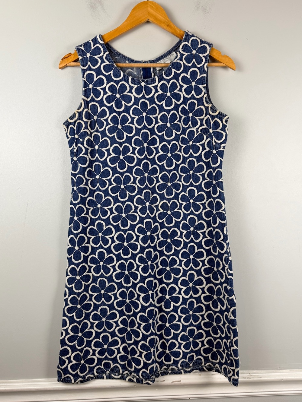 Vintage Petite sophisticates & co denim floral embroidered dress size 4 petite